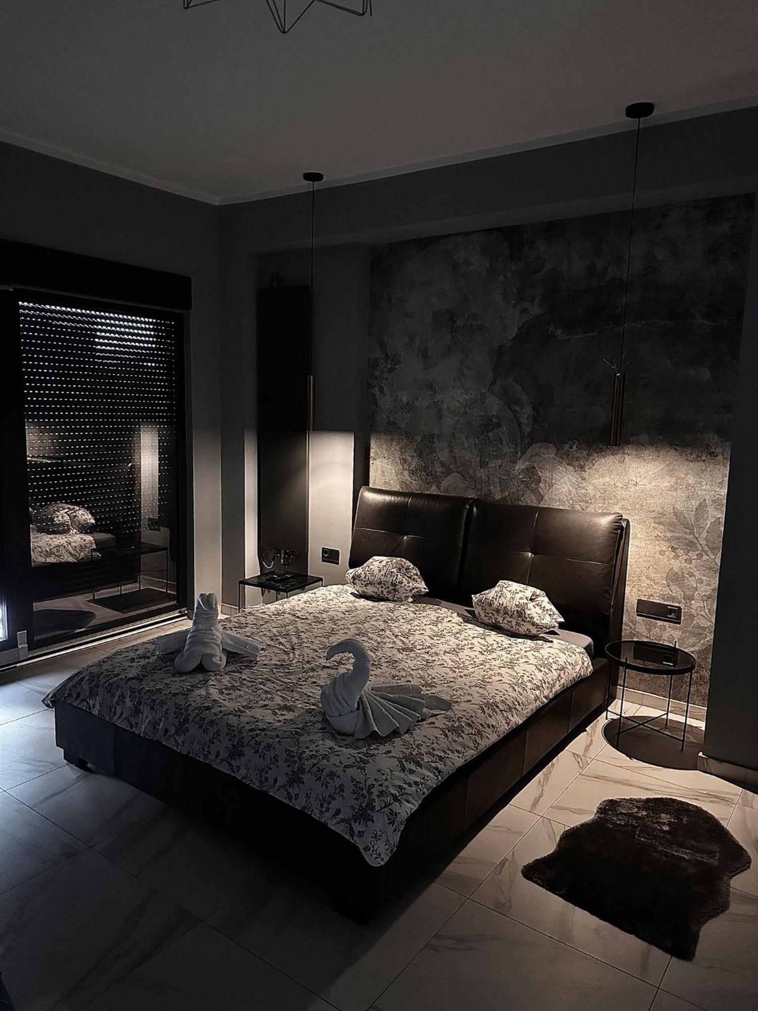 Deluxe Skyline Retreat Studio - Old Town 布加勒斯特 外观 照片